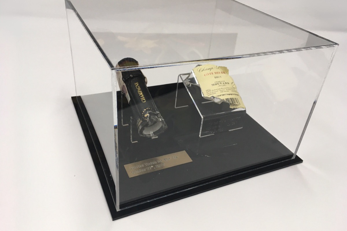 Gabloty plexi muzealne i sklepowe