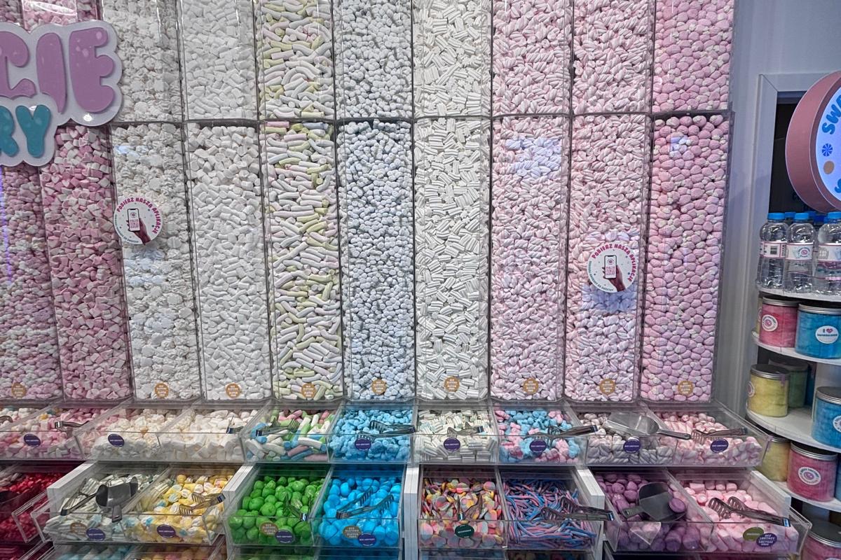 Pojemniki i organizery z plexi na wymiar