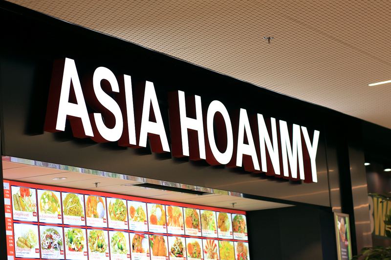 Kaseton wewnętrzny podświetlany LED realizacja Asia Hoan My restauracja
