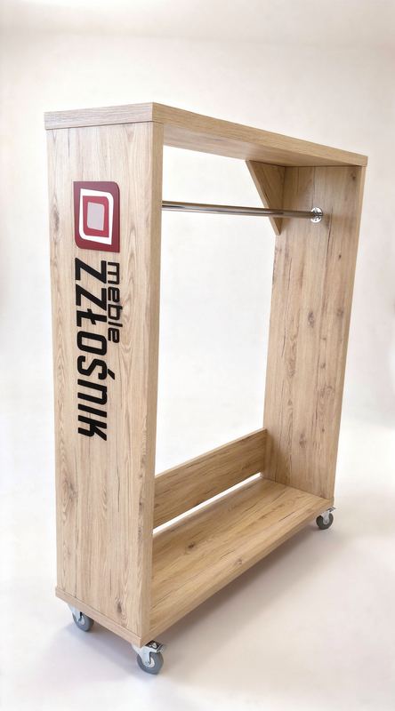 Regał mobilny z drewna prototyp przenośny na zbiórki i eventy